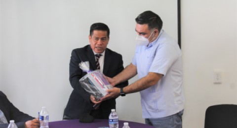 <a href="/comunicacionsocial/permanente-cooperacion-entre-imipe-y-tja">PERMANENTE COOPERACIÓN ENTRE IMIPE Y TJA</a>